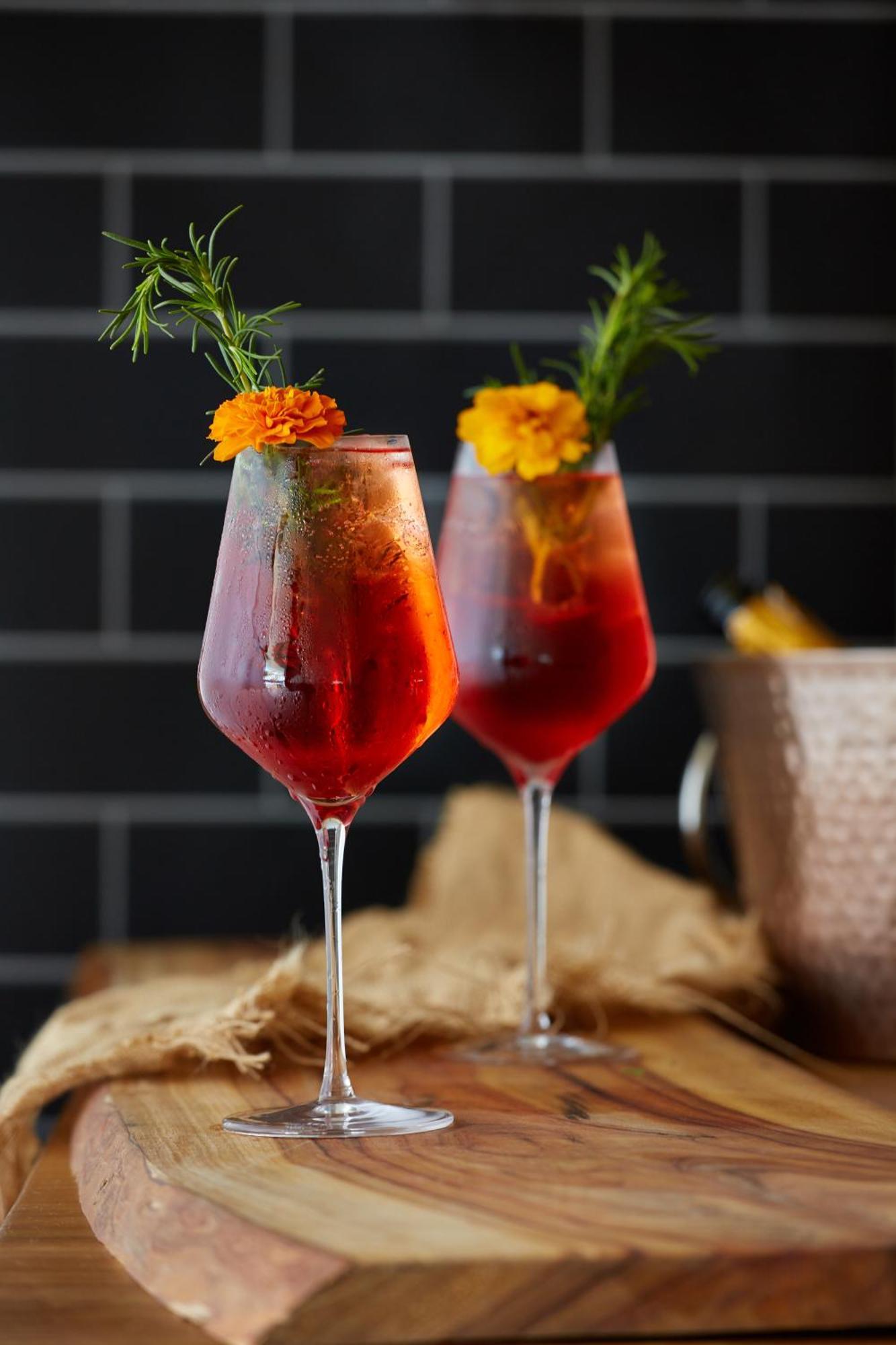 מלון קאירנס Crystalbrook Bailey מראה חיצוני תמונה A spritz cocktail