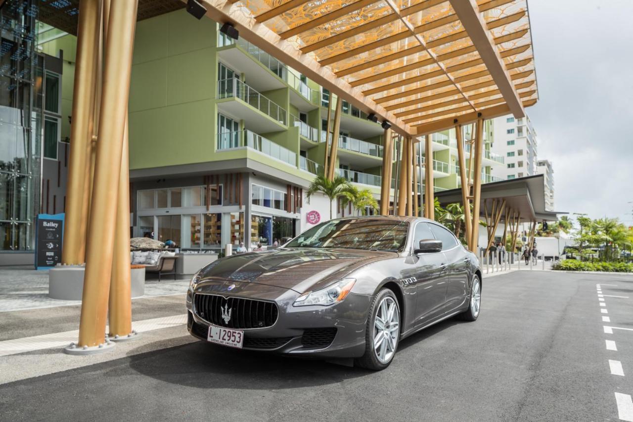 מלון קאירנס Crystalbrook Bailey מראה חיצוני תמונה Maserati Quattroporte