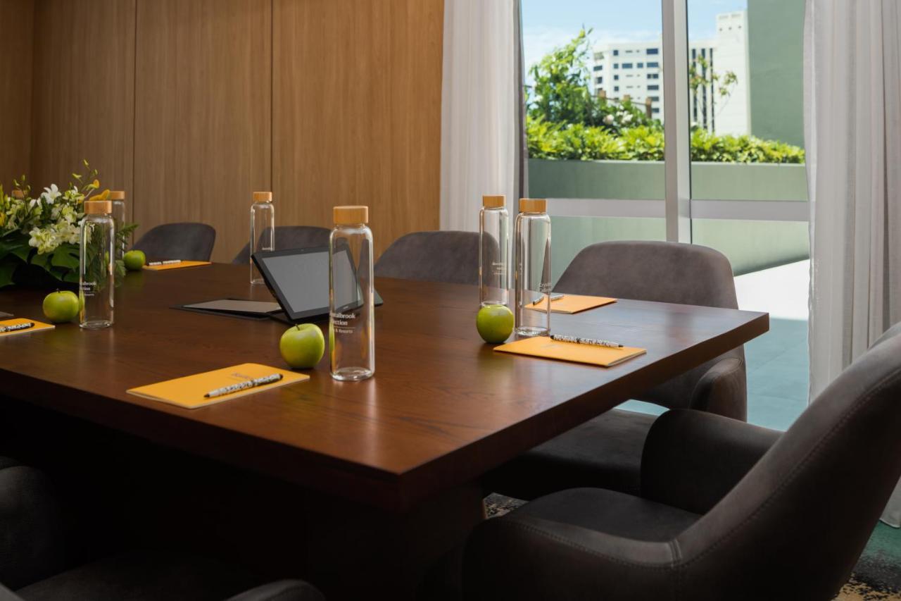 מלון קאירנס Crystalbrook Bailey מראה חיצוני תמונה Meeting room at the JW Marriott Hotel, Panama City